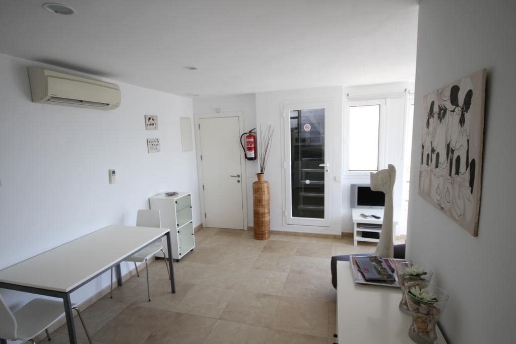 2 slaapkamer Appartement te koop in Pollensa / Pollenca met garage - € 745.000 (Ref: 7236672)