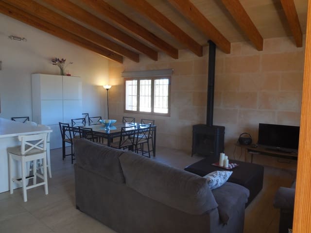 4 soveværelse Byhus til leje i Llubí med swimmingpool - € 3.500 (Ref: 7292664)