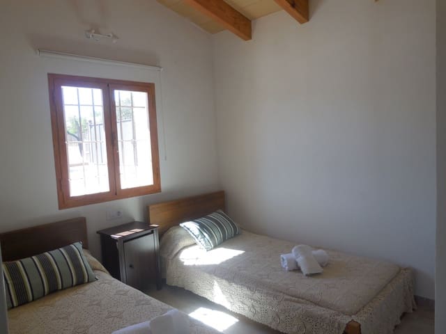 4 soveværelse Byhus til leje i Llubí med swimmingpool - € 3.500 (Ref: 7292664)