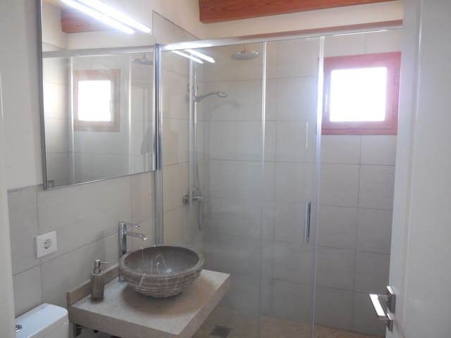 4 soveværelse Byhus til leje i Llubí med swimmingpool - € 3.500 (Ref: 7292664)