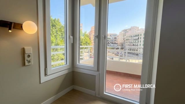 Apartamento de 3 habitaciones en Son Armadans, Palma de Mallorca en alquiler con garaje - 3.500 € (Ref: 7314601)