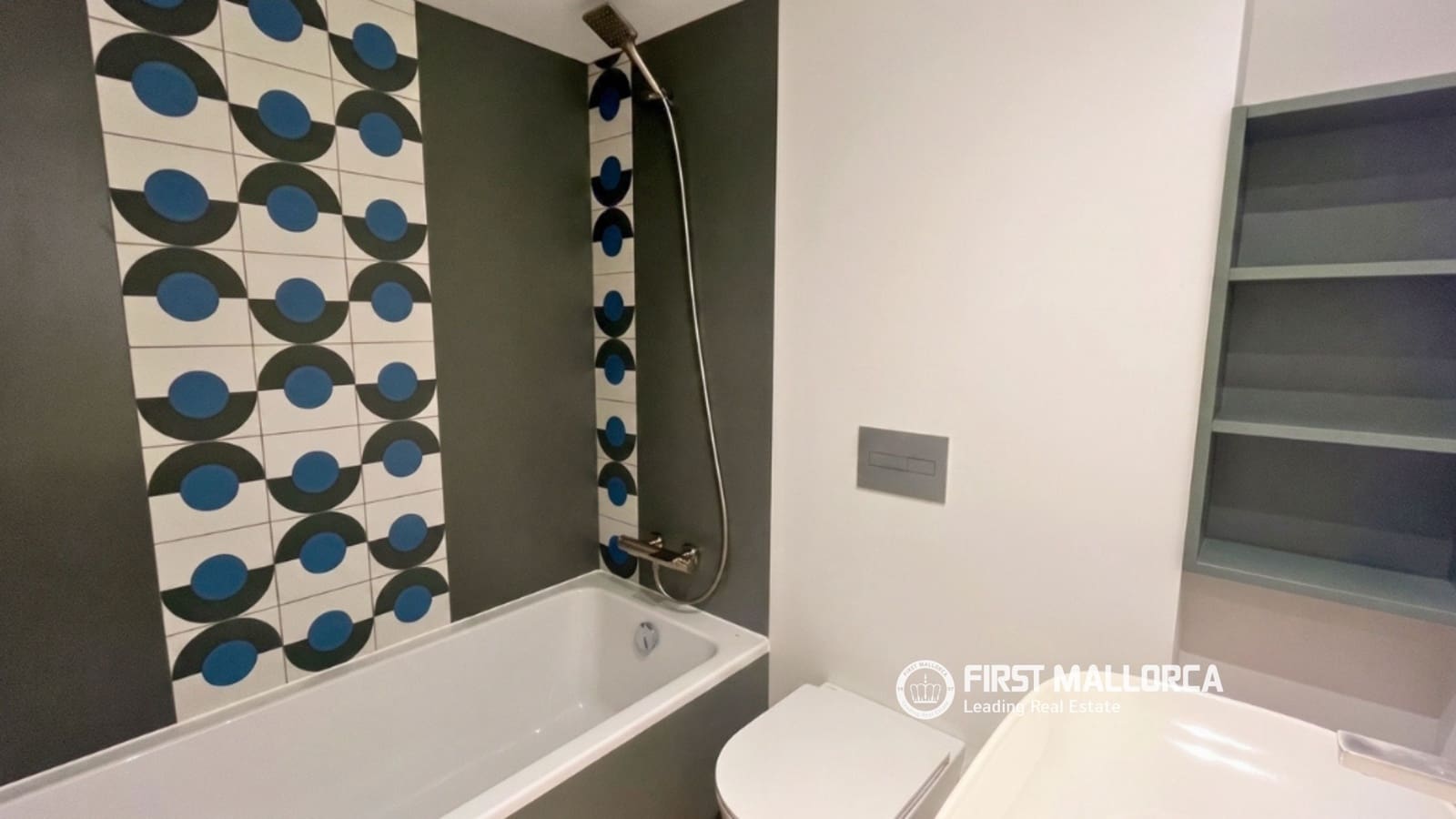 3 slaapkamer Appartement te huur in Palma de Mallorca met garage - € 3.500 (Ref: 7314601)