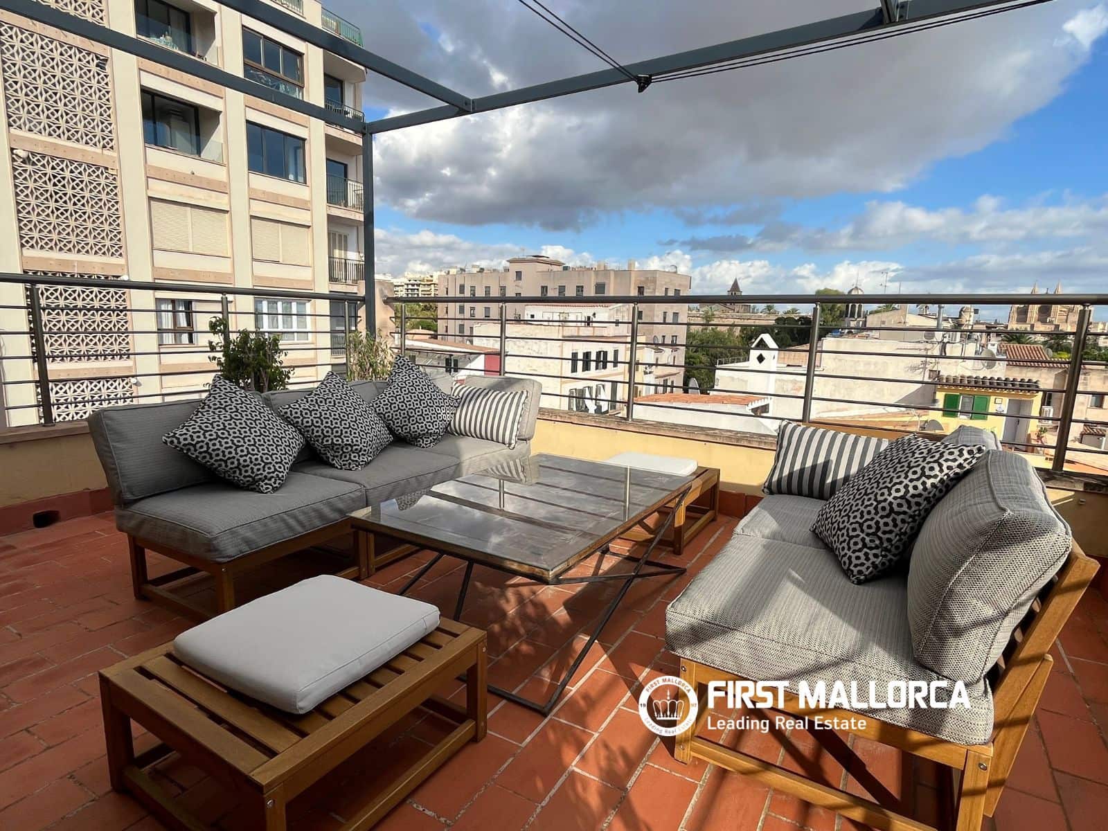 2 soveværelse Penthouse til leje i Palma de Mallorca - € 2.100 (Ref: 7321489)