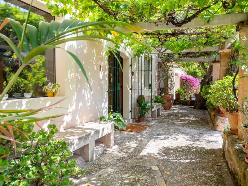 12 soveværelse Finca/Landehus til leje i Pollensa / Pollenca med swimmingpool garage - € 25.000 (Ref: 7348217)