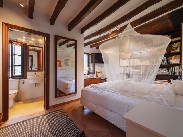 12 soveværelse Finca/Landehus til leje i Pollensa / Pollenca med swimmingpool garage - € 25.000 (Ref: 7348217)