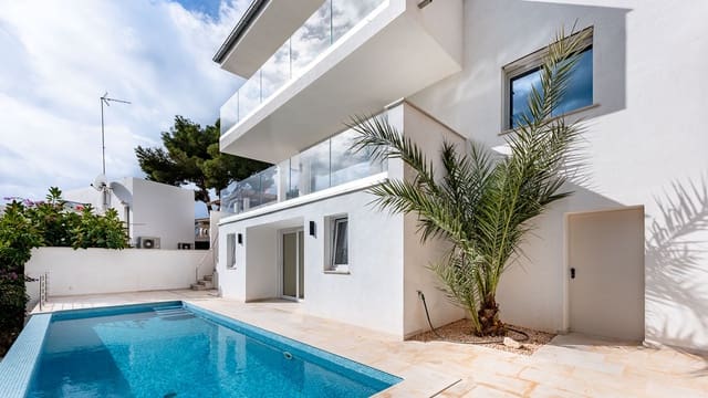 4 bedroom Villa for sale in Costa d'en Blanes, Calvià with pool garage - € 2,975,000 (Ref: 7348218)