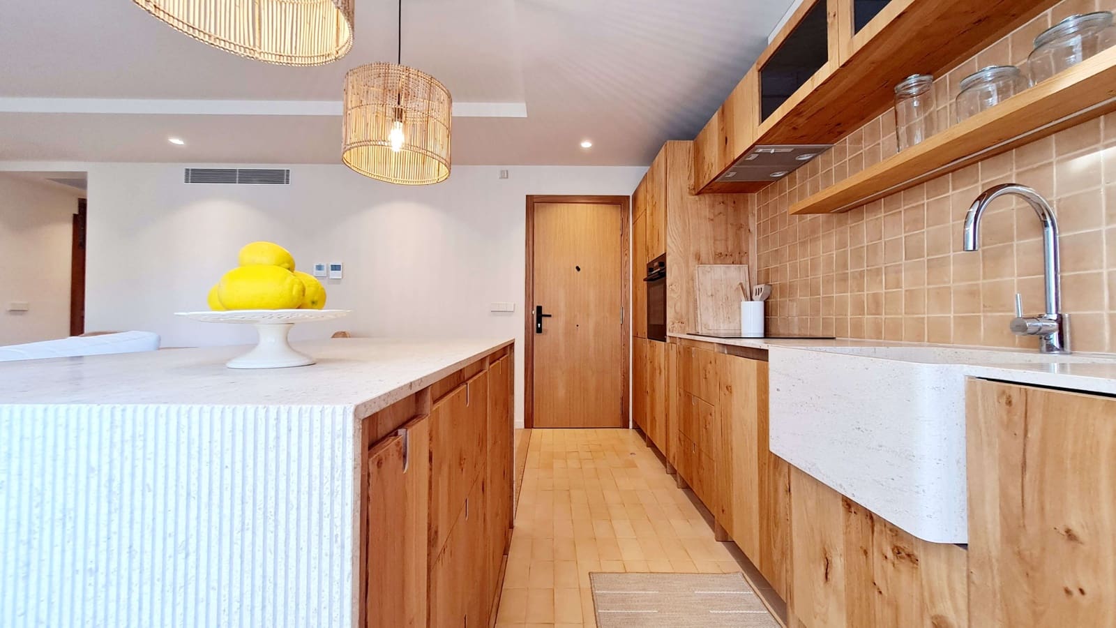 2 bedroom Apartment for rent in Palma de Mallorca with garage - € 2,650 (Ref: 7375842)