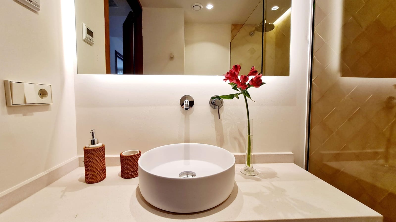 2 bedroom Apartment for rent in Palma de Mallorca with garage - € 2,650 (Ref: 7375842)