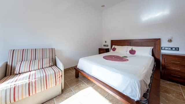 5 sovrum Villa till salu i Caimari, Selva med pool garage - 1 800 000 € (Ref: 7391651)