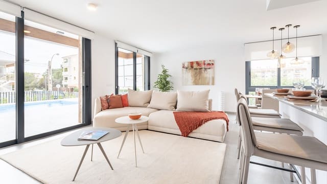 3 makuuhuone Paritalo myytävänä paikassa Cala Ratjada, Capdepera mukana 
autotalli - 877 000 € (Ref: 7391670)