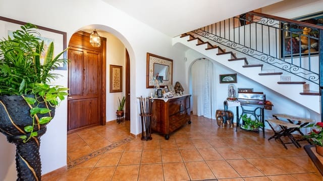 4 Zimmer Finca/Landgut zu verkaufen in Búger mit Pool Garage - 1.600.000 € (Ref: 7409646)