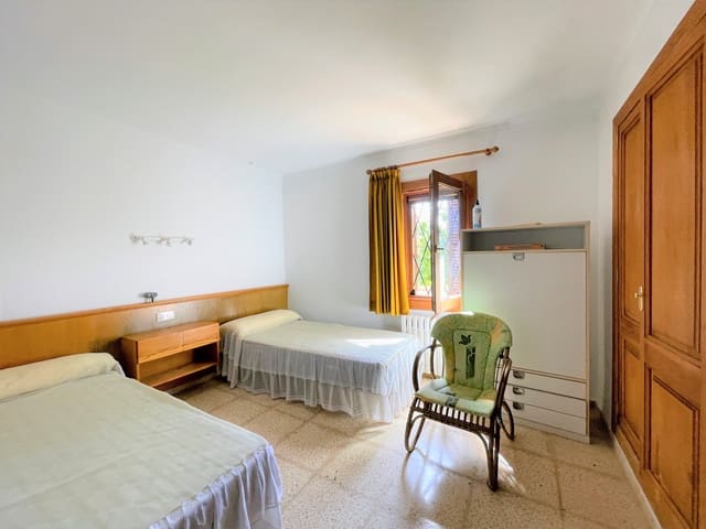 4 soveværelse Finca/Landehus til salg i La Casa Blanca, Palma de Mallorca med garage - € 850.000 (Ref: 7450404)