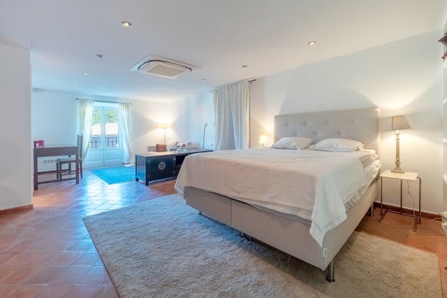 Penthouse de 1 chambre à louer à Estellenchs - 3 000 € (Ref: 7458037)