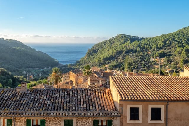 Penthouse de 1 chambre à louer à Estellenchs - 3 000 € (Ref: 7458037)