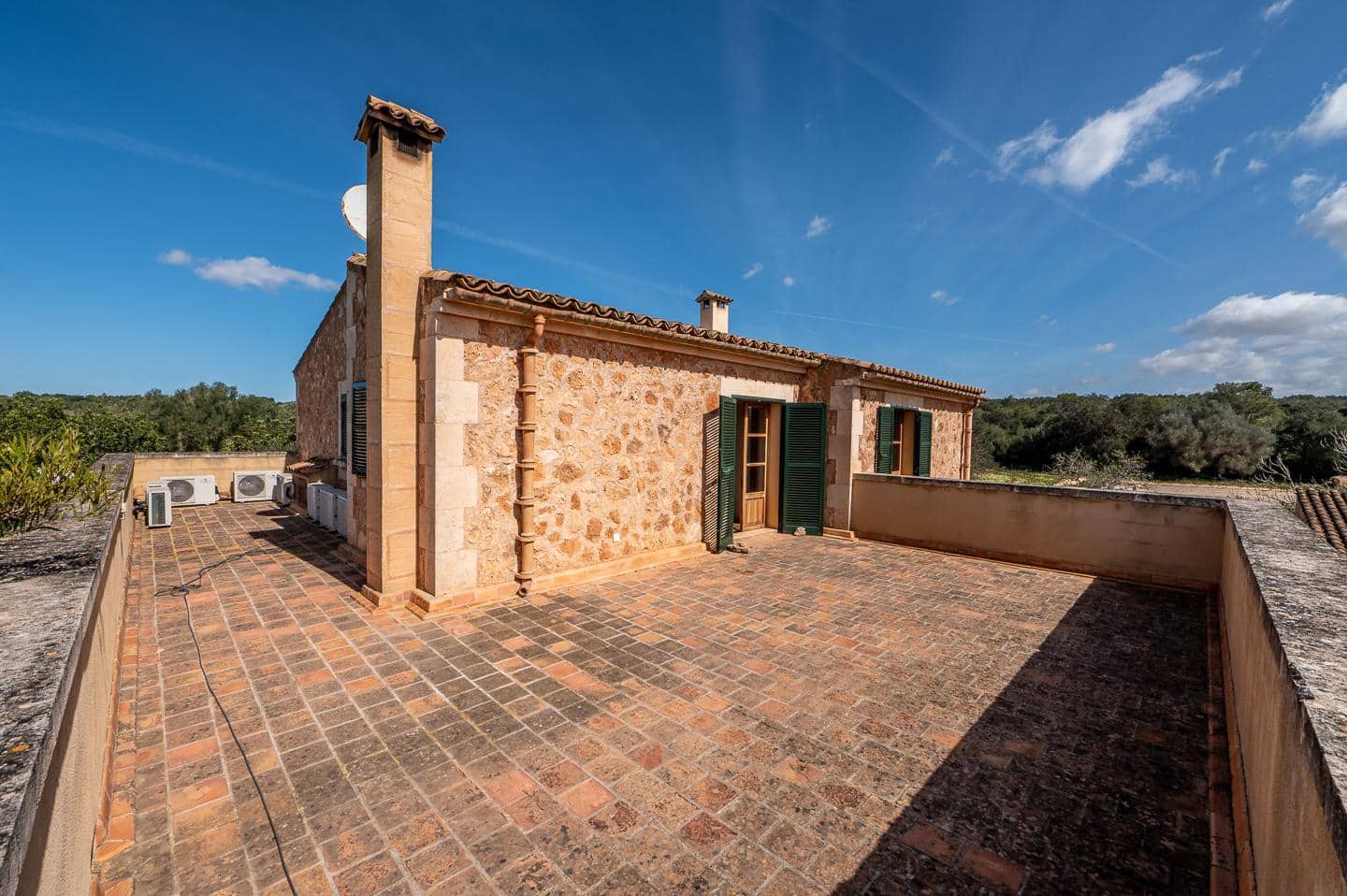 5 bedroom Finca/Country House for rent in Campos with pool garage - € 7,000 (Ref: 7458043)