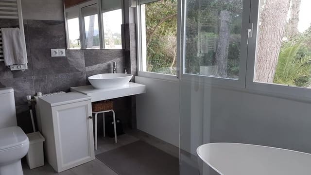 4 Zimmer Villa zu verkaufen in Santa Ponsa, Calvià mit Garage - 1.750.000 € (Ref: 7472012)