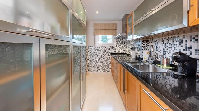 3 quarto Apartamento para arrendar em Costa d'en Blanes, Calvià com garagem - 5 000 € (Ref: 7472026)