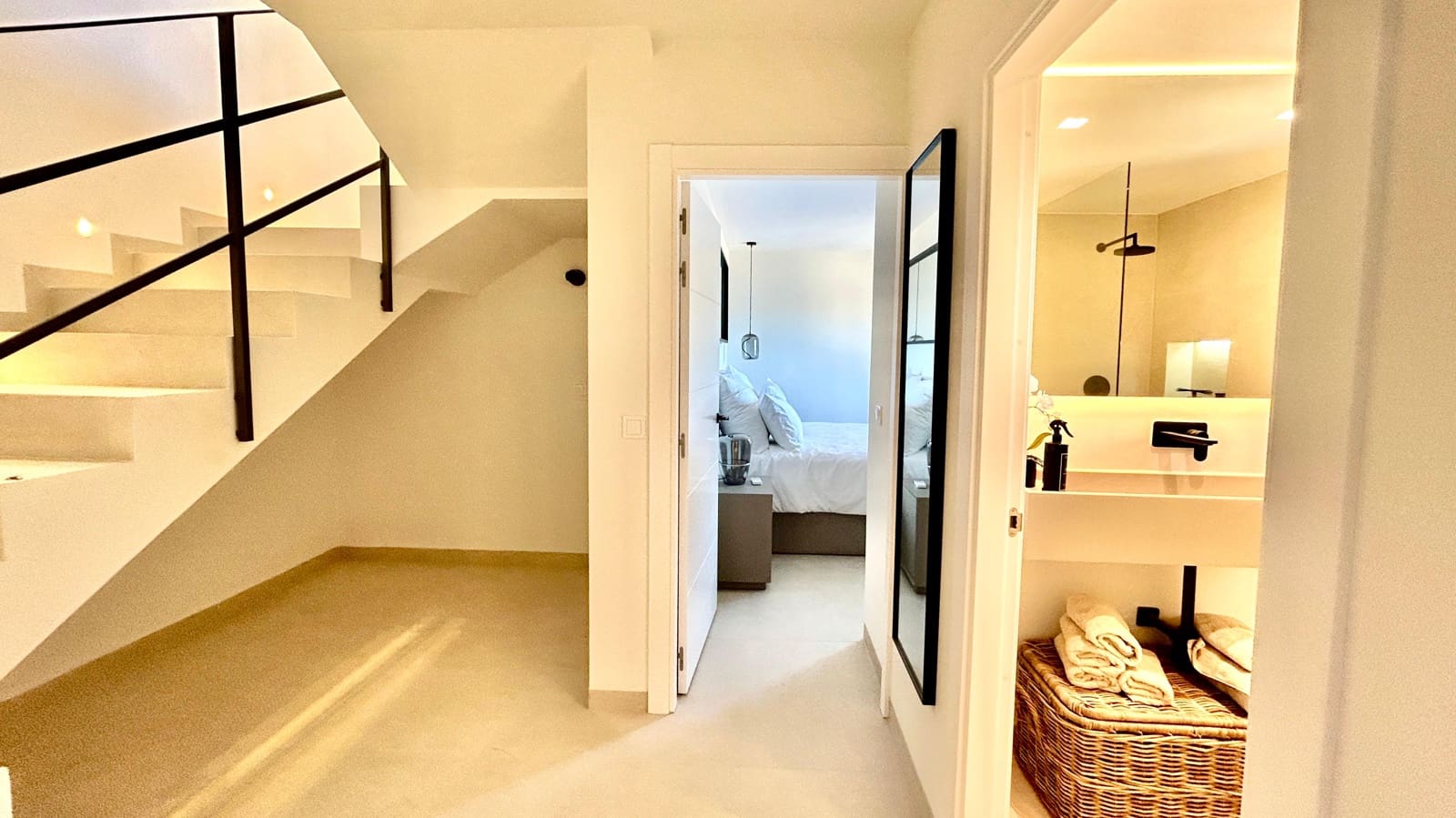 2 sypialnia Dom blizniak na sprzedaż w Santa Ponsa z garażem - 1 850 000 € (Ref: 7502122)