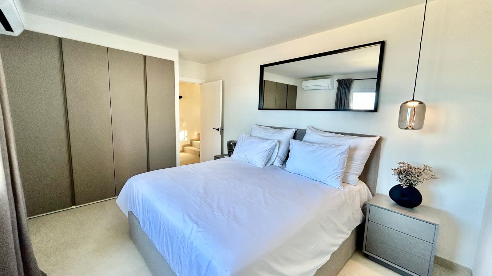 2 sypialnia Dom blizniak na sprzedaż w Santa Ponsa z garażem - 1 850 000 € (Ref: 7502122)