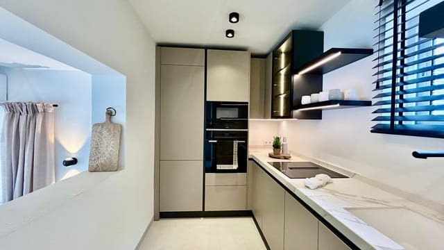 2 sypialnia Dom blizniak na sprzedaż w Santa Ponsa, Calvià z garażem - 1 850 000 € (Ref: 7502122)