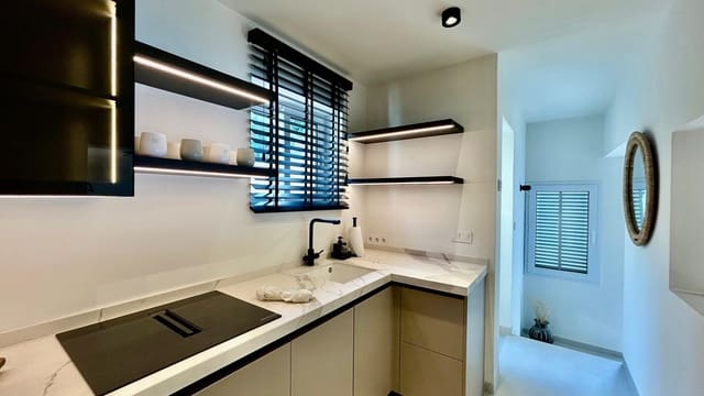 2 sypialnia Dom blizniak na sprzedaż w Santa Ponsa, Calvià z garażem - 1 850 000 € (Ref: 7502122)