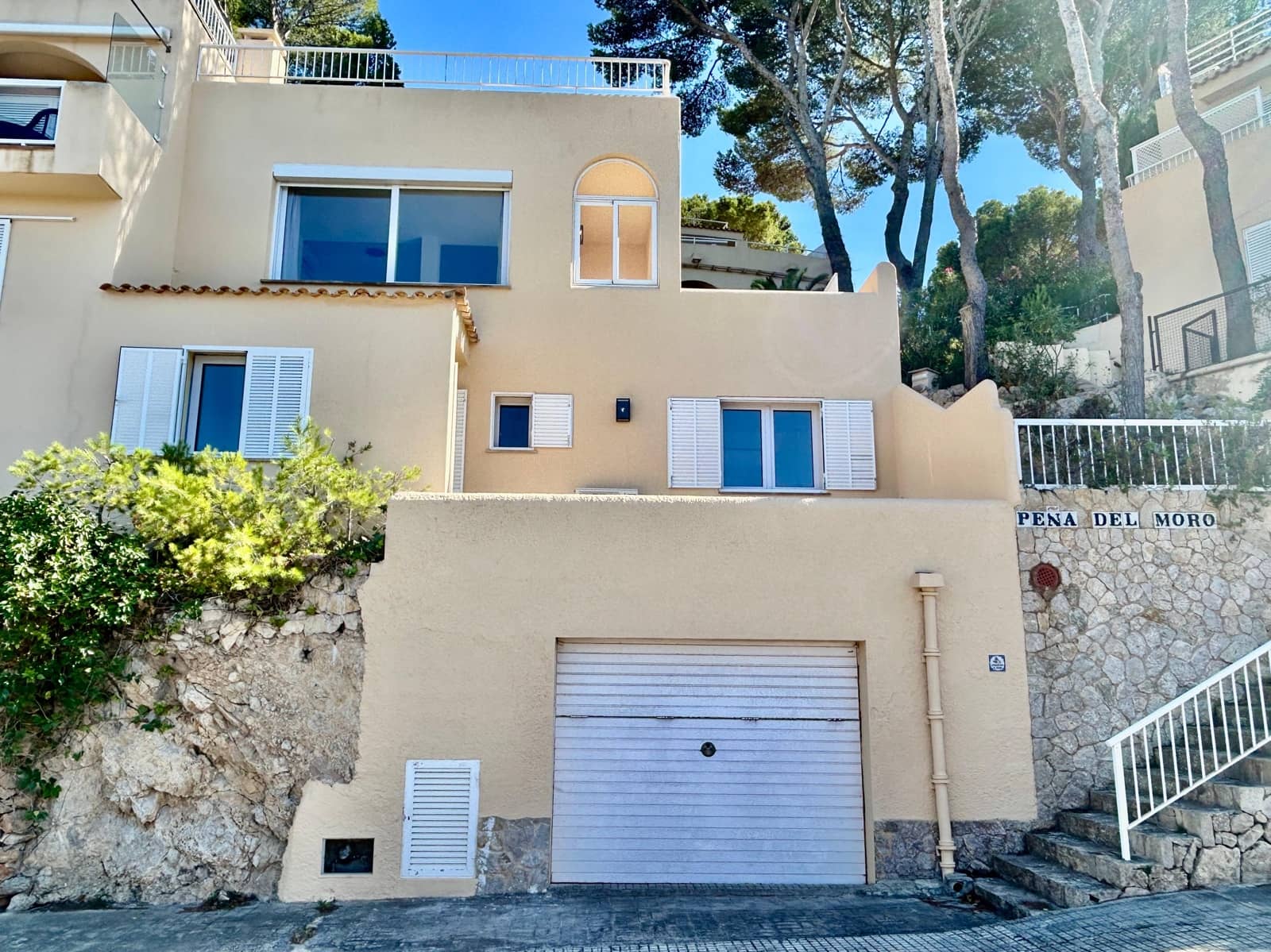 2 sypialnia Dom blizniak na sprzedaż w Santa Ponsa z garażem - 1 850 000 € (Ref: 7502122)