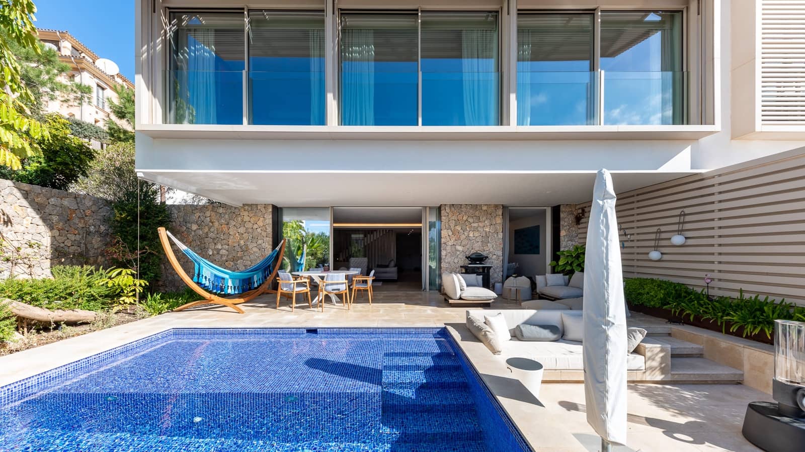 3 soveværelse Semi-Rækkehus til salg i Puerto de Andratx med swimmingpool garage - € 3.750.000 (Ref: 7502131)