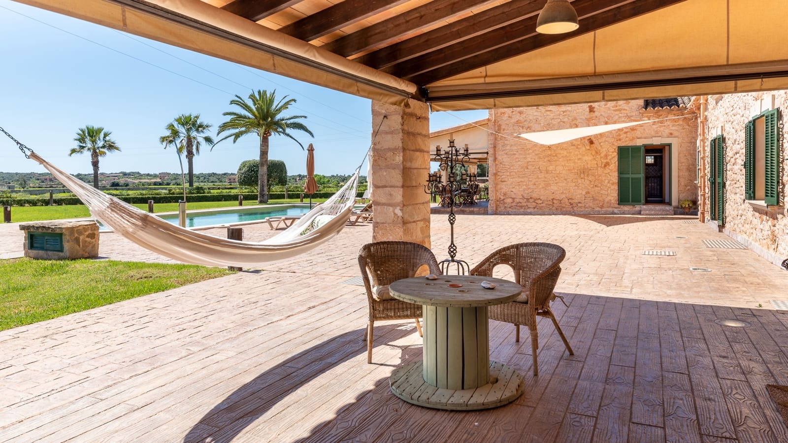 4 soveværelse Finca/Landehus til salg i Santanyi med swimmingpool garage - € 3.750.000 (Ref: 7524726)