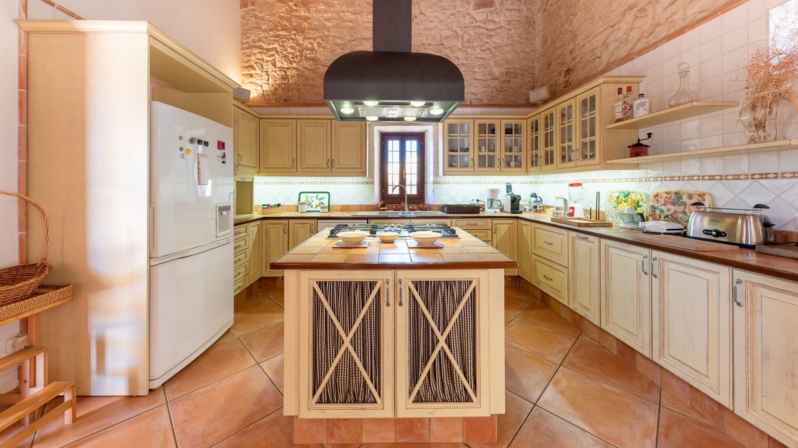 4 soveværelse Finca/Landehus til salg i Santanyi med swimmingpool garage - € 3.750.000 (Ref: 7524726)