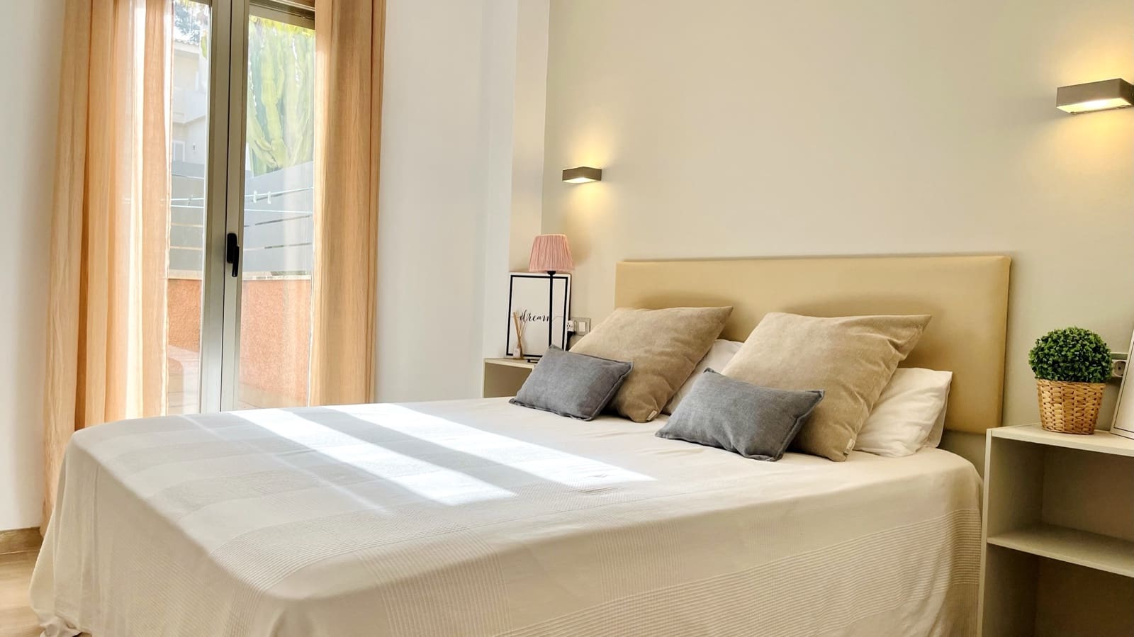 3 quarto Apartamento para arrendar em Palma de Mallorca com piscina garagem - 3 800 € (Ref: 7537654)