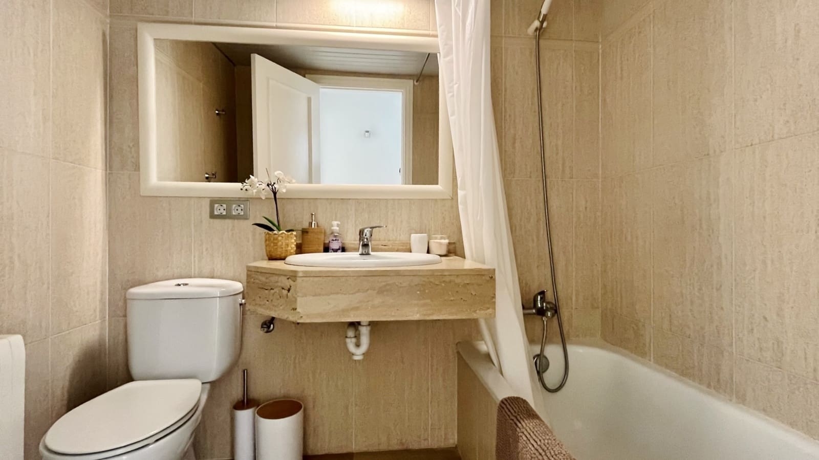 3 quarto Apartamento para arrendar em Palma de Mallorca com piscina garagem - 3 800 € (Ref: 7537654)