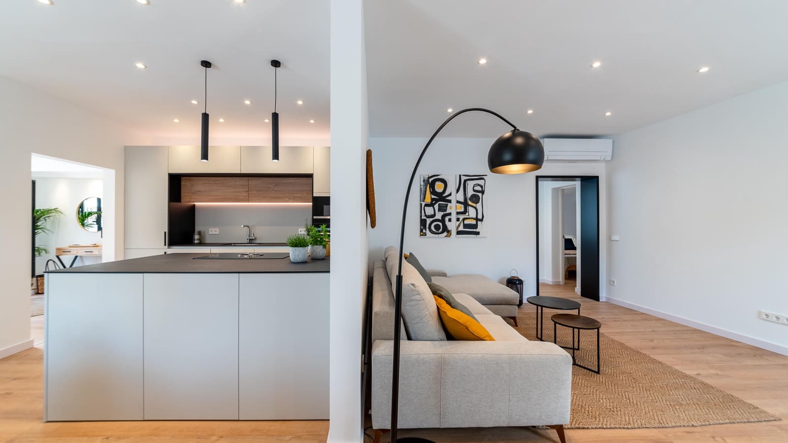 3 soverom Leilighet til leie i Palma de Mallorca - € 2 800 (Ref: 7561499)