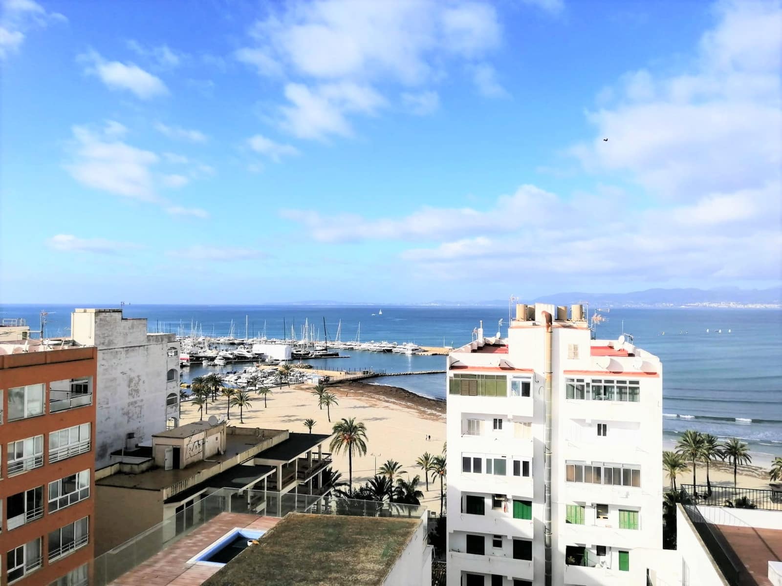 4 bedroom Apartment for sale in Palma de Mallorca - € 365,000 (Ref: 7565100)