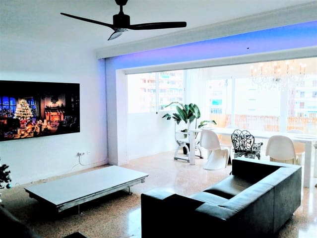 4 bedroom Apartment for sale in Palma de Mallorca - € 365,000 (Ref: 7565100)