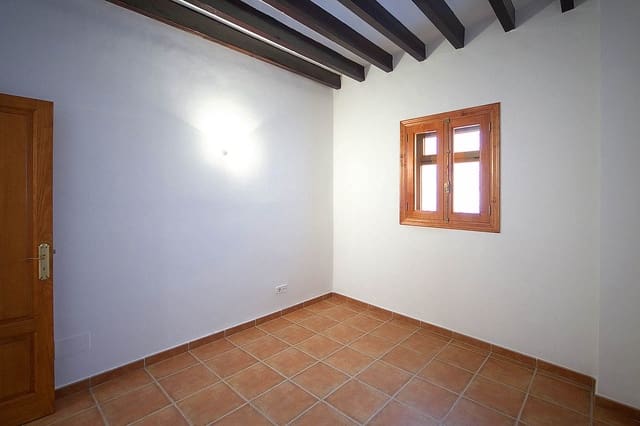 2 bedroom Apartment for rent in La Missió, Palma de Mallorca - € 1,500 (Ref: 7569920)