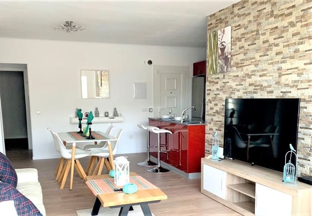 2 bedroom Apartment for sale in Puerto de Alcudia, Alcúdia with garage - € 400,000 (Ref: 7585540)