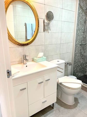 2 bedroom Apartment for sale in Puerto de Alcudia, Alcúdia with garage - € 400,000 (Ref: 7585540)