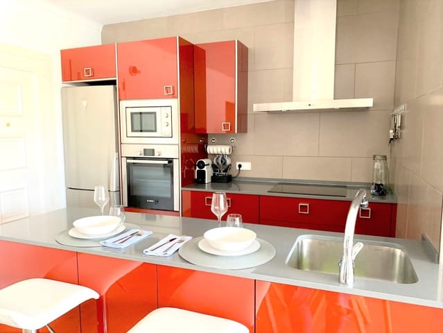 2 bedroom Apartment for sale in Puerto de Alcudia, Alcúdia with garage - € 400,000 (Ref: 7585540)