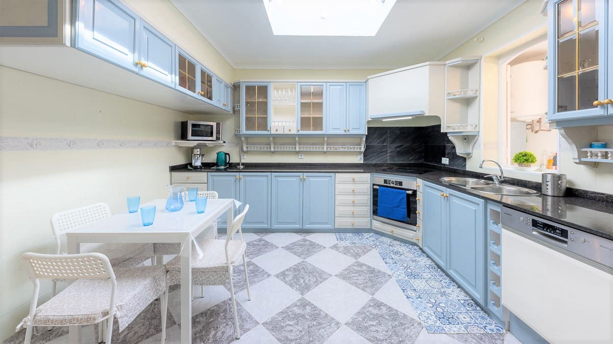 4 sovrum Lägenhet att hyra i Alcudia med garage - 2 850 € (Ref: 7593582)