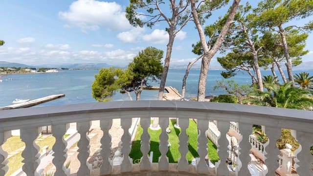 4 slaapkamer Appartement te huur in Alcúdia met garage - € 2.850 (Ref: 7593582)