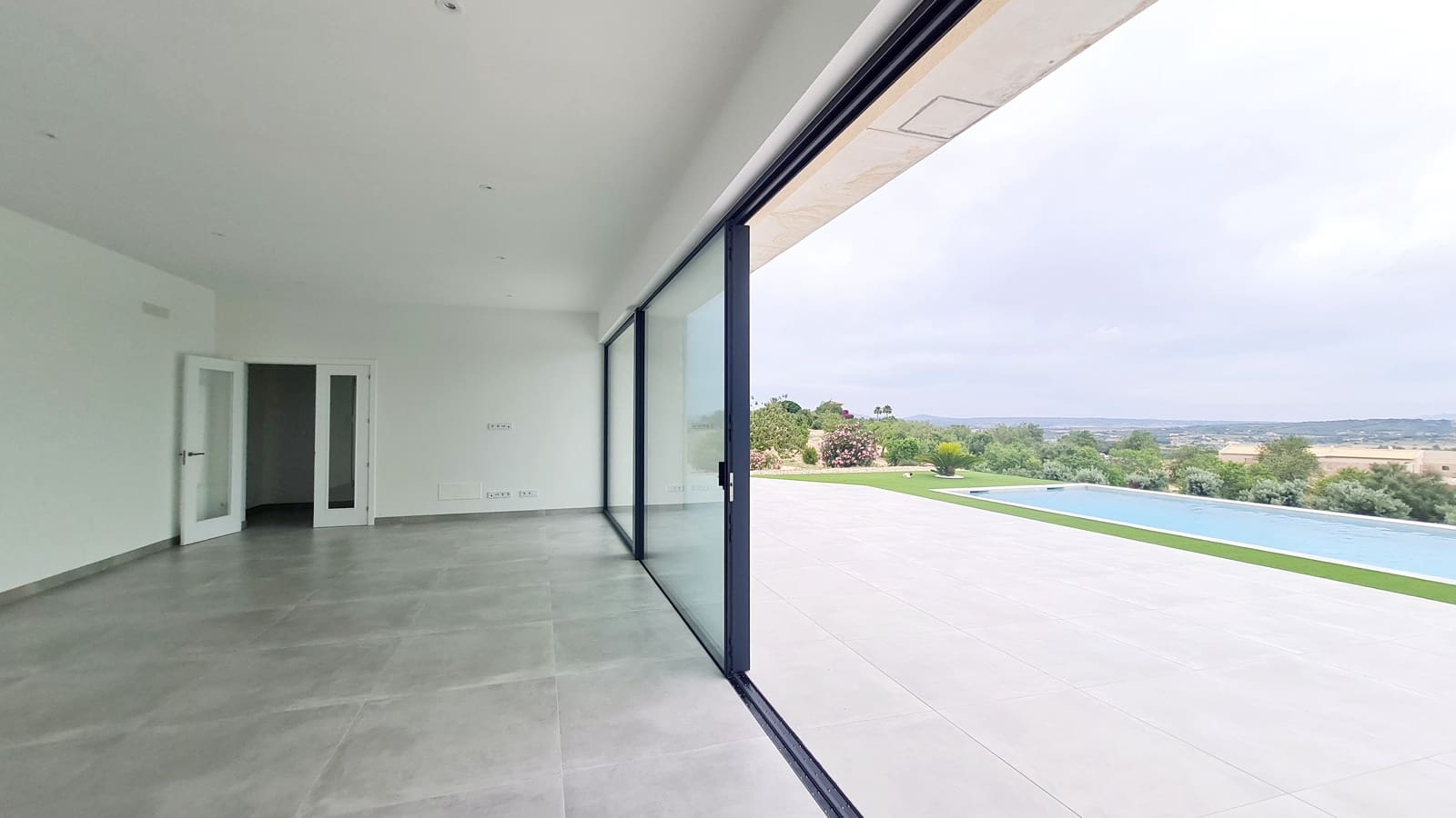 4 bedroom Villa for rent in Sineu with garage - € 5,400 (Ref: 7635668)