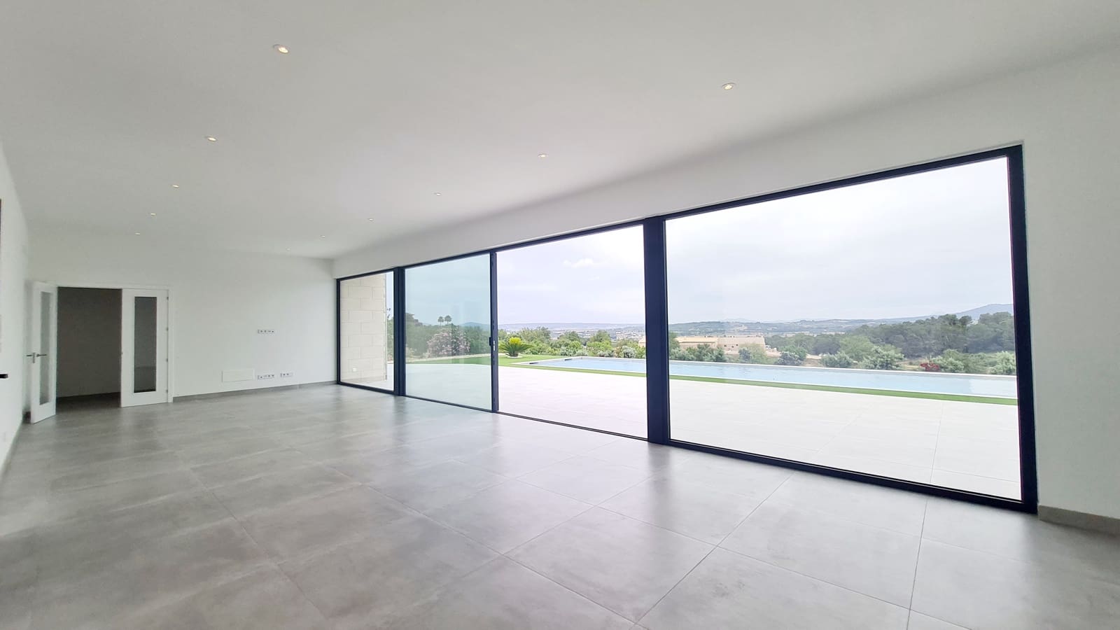 4 bedroom Villa for rent in Sineu with garage - € 5,400 (Ref: 7635668)