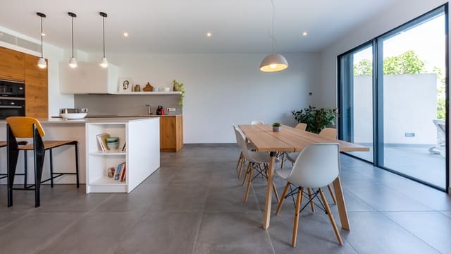 4 slaapkamer Rijtjeshuis te koop in Campanet met zwembad garage - € 1.180.000 (Ref: 7635676)