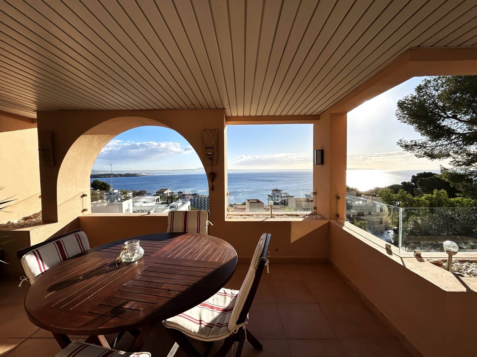 Appartement de 2 chambres à louer à Illetas avec piscine garage - 3 000 € (Ref: 7643898)