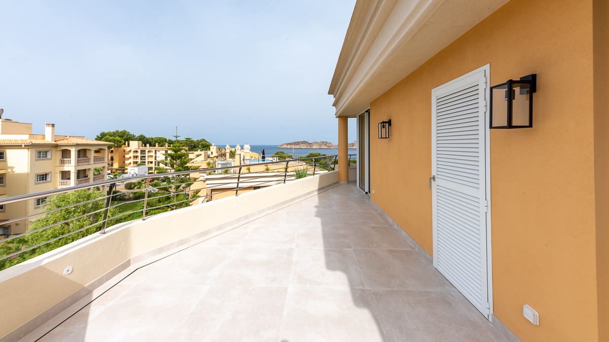 3 bedroom Penthouse for sale in Santa Ponsa with pool garage - € 3,300,000 (Ref: 7650434)