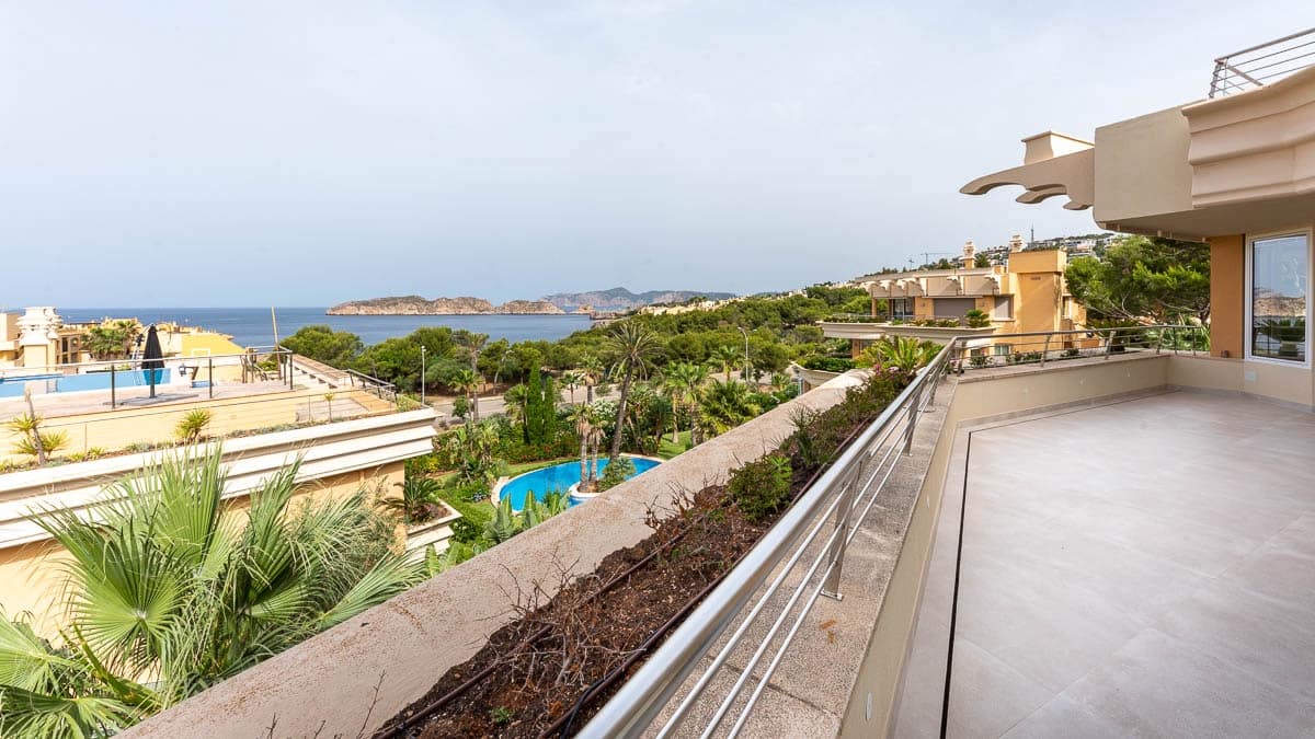 3 bedroom Penthouse for sale in Santa Ponsa with pool garage - € 3,300,000 (Ref: 7650434)