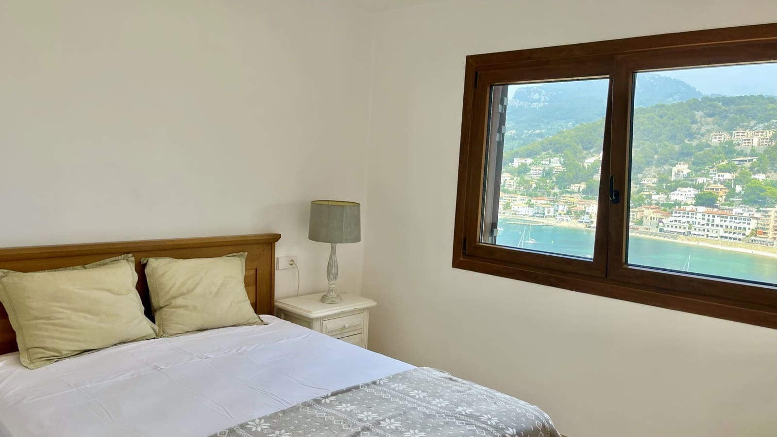 2 bedroom Apartment for rent in Puerto de Soller / Port de Soller with garage - € 2,000 (Ref: 7650445)