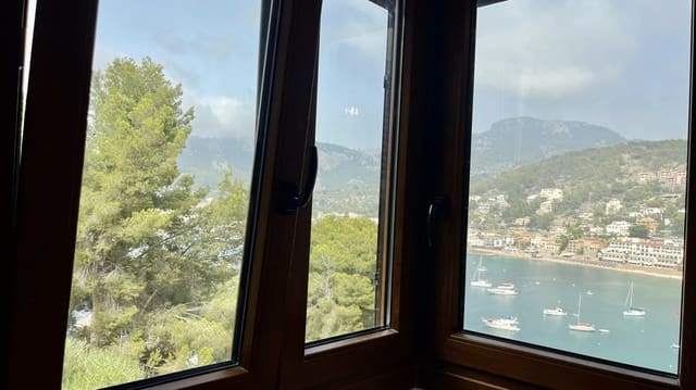 2 bedroom Apartment for rent in Puerto de Soller / Port de Soller, Sóller with garage - € 2,000 (Ref: 7650445)