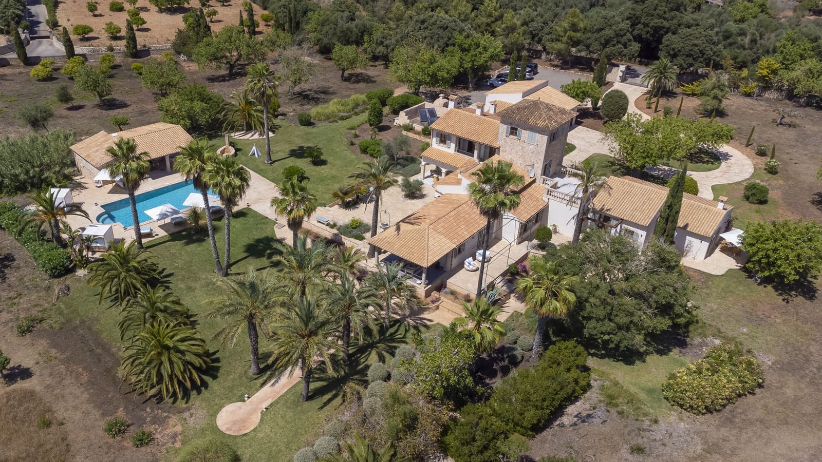 6 soveværelse Finca/Landehus til salg i Cas Concos med garage - € 5.650.000 (Ref: 7687531)