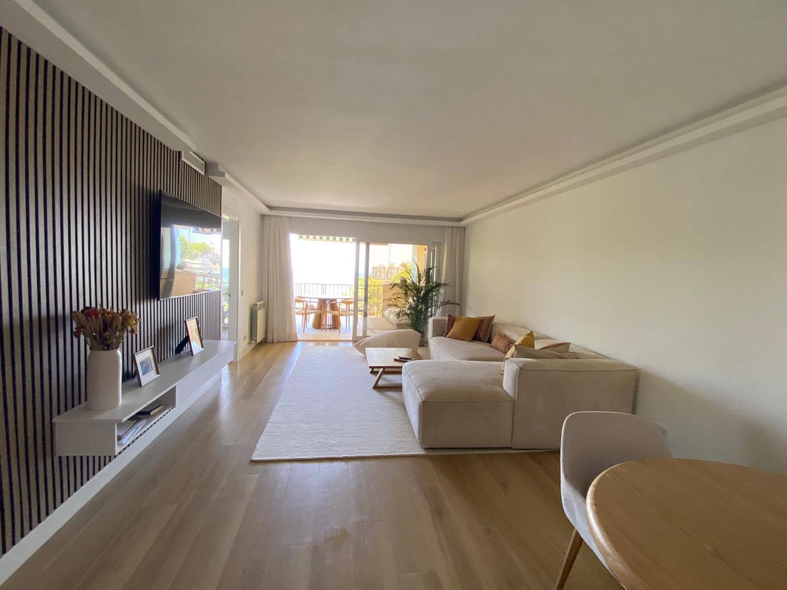 3 soveværelse Lejlighed til leje i Cala Vinyes / Cala Vinyas / Cala Vinas med garage - € 3.200 (Ref: 7687542)